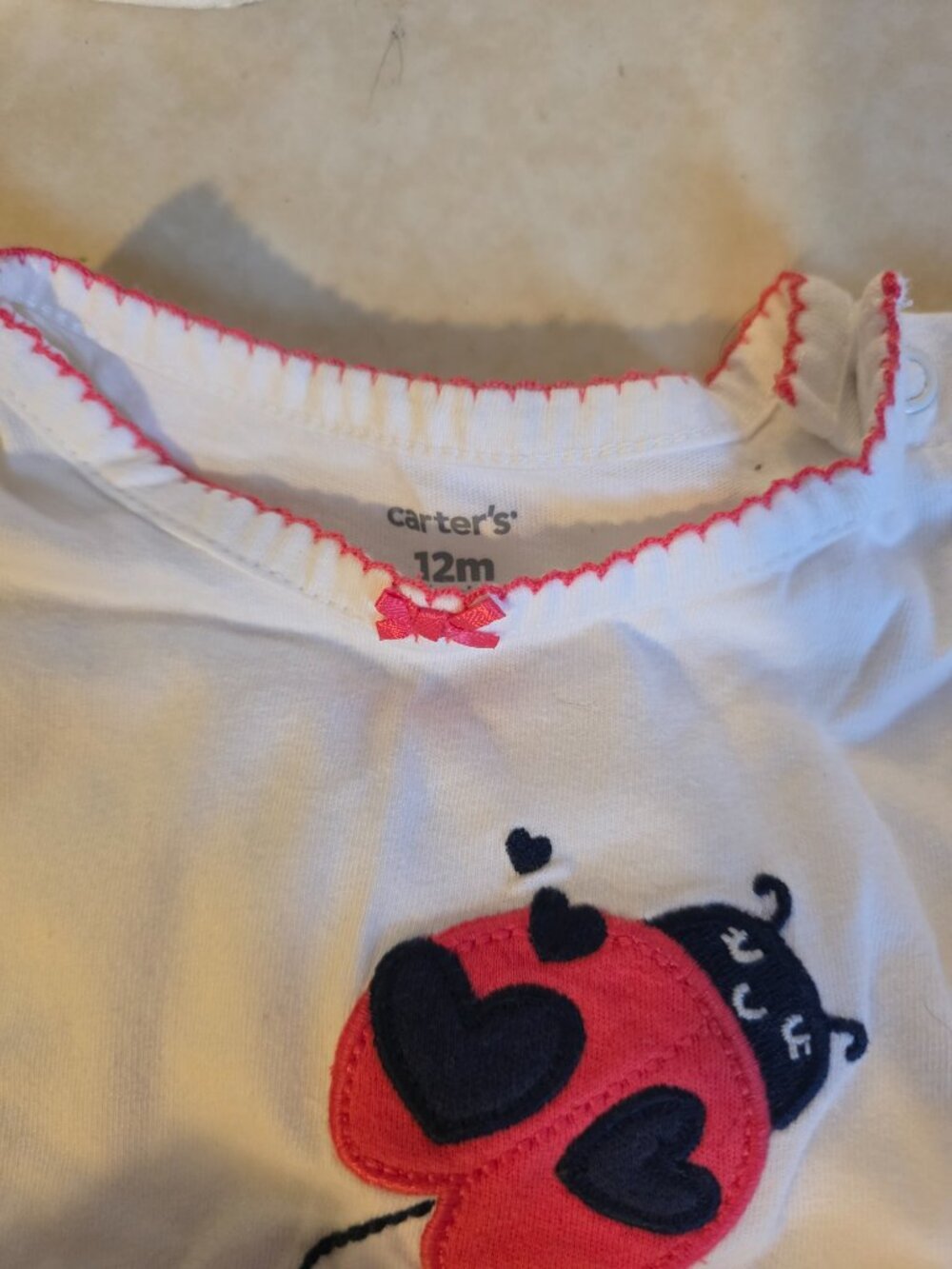 12M Carter's Ladybug Set - Picture 3 of 3